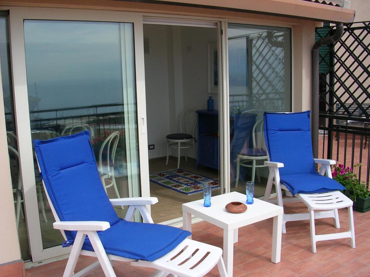 Europa Guest House คาตาเนีย ภายนอก รูปภาพ