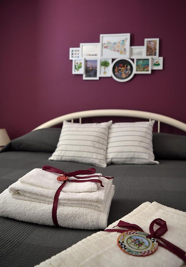Europa Guest House คาตาเนีย ภายนอก รูปภาพ